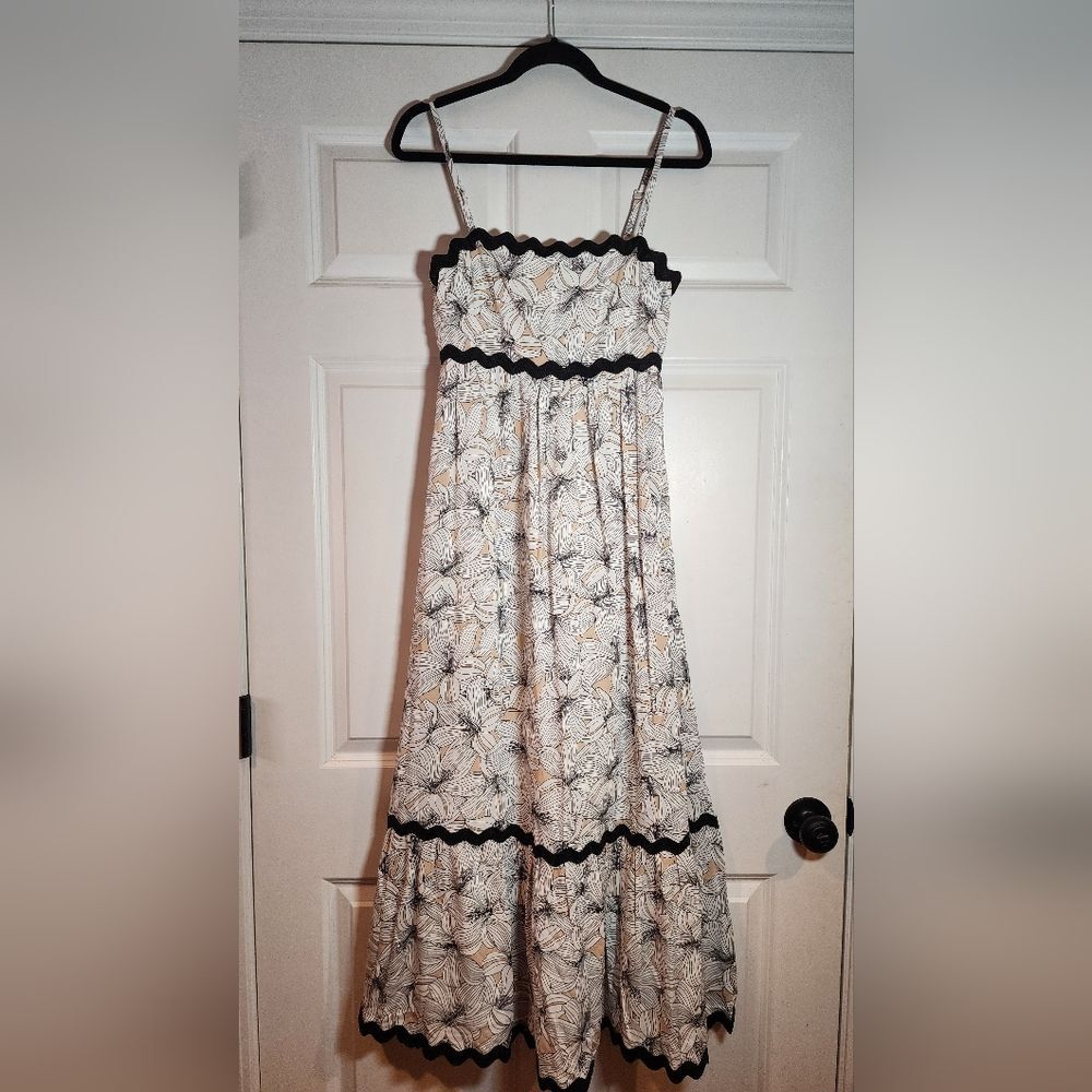 NWOT Listicle Black Cream And White Floral Tiered Maxi Dress S